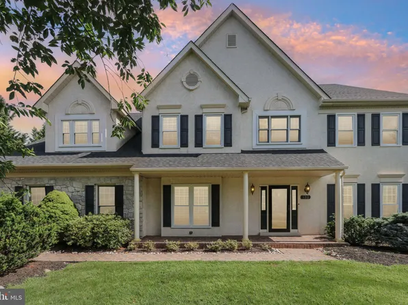 132 Westminster Dr, North Wales, PA 19454