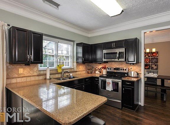 5th image of 1055 Barrington Landing Ct
