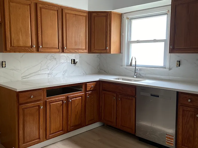1059 Brighton St #1 — Photo 5