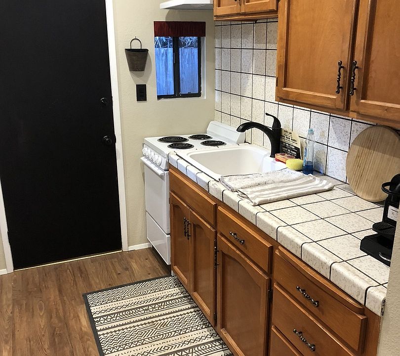 1st image of 16867 Avenue 328 #B