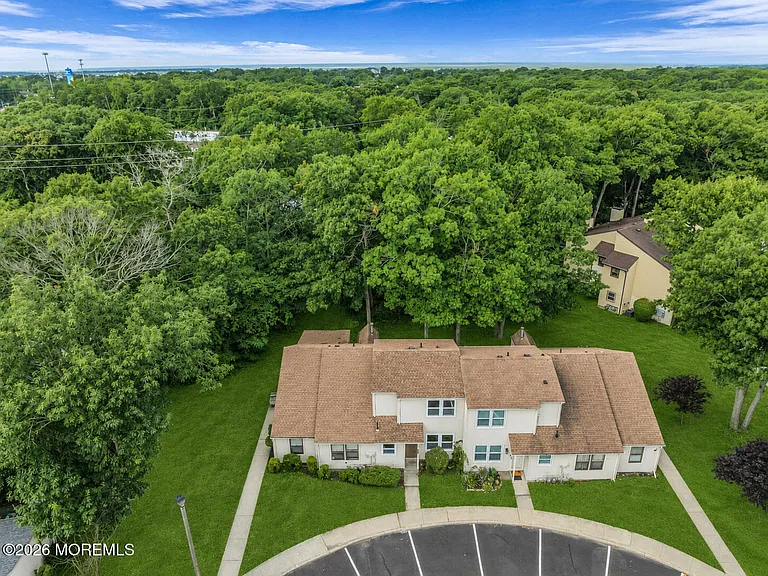 107 Tavistock Dr — Photo 15