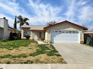 1060 Galileo Ct, Hanford, CA 93230