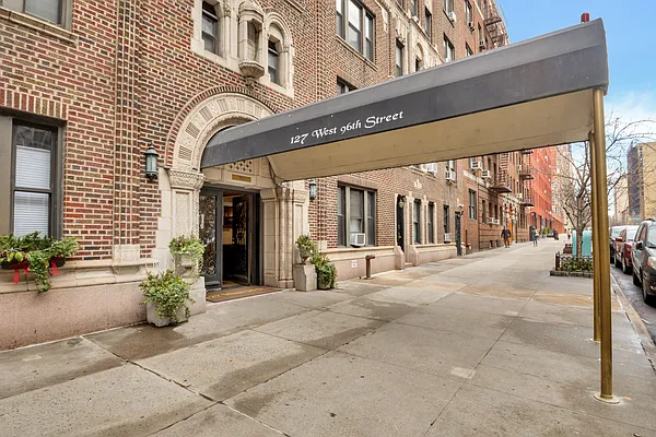 Sold by Compass | media 11