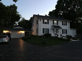 219 Nippersink Ave, Round Lake, IL