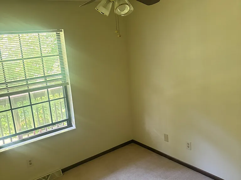 469 E Comet Rd — Photo 21