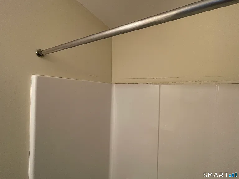 28 Woodside Broadmoor Dr — Photo 17