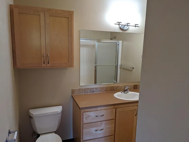 Unit #7 - Bath 2 Unit #7 - Bath 2