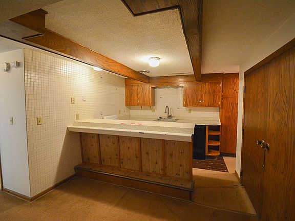 5th image of 619 2nd St NW #1