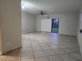 2516 S 19th St #106, Fort Pierce, FL 34981