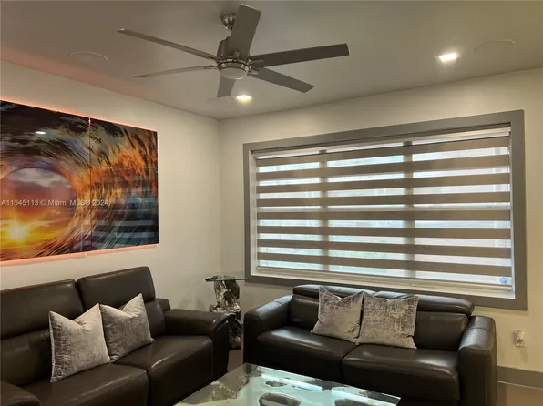 6881 Bay Dr APT 9, Miami Beach, FL 33141