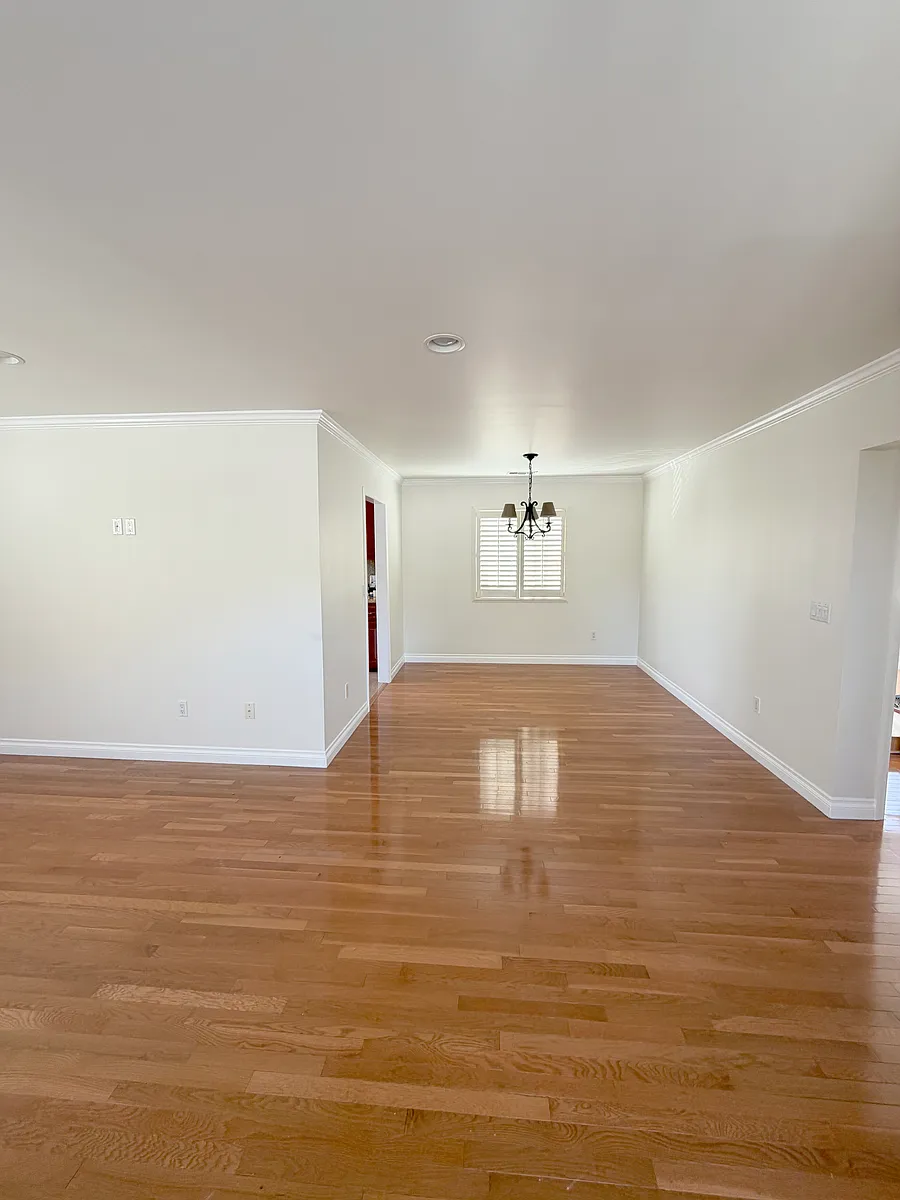 Photo 2 of 11 - 1513 N Altadena Dr - Pasadena, CA Dinning Room - 1513 N Altadena Dr