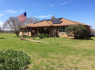 1295 County Road 440, Lincoln, TX 78948