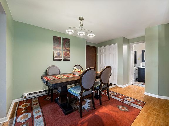 5th image of 2333 N Neva Ave APT 308C