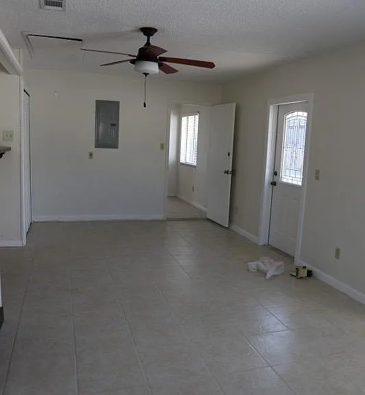 1641 Toledo Ave — Photo 8