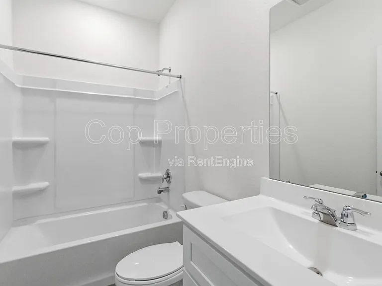 10219 Pine River Dr — Photo 30