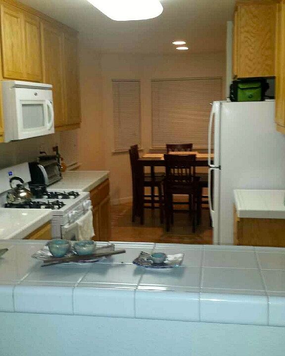 2nd image of 1470 La Sierra St