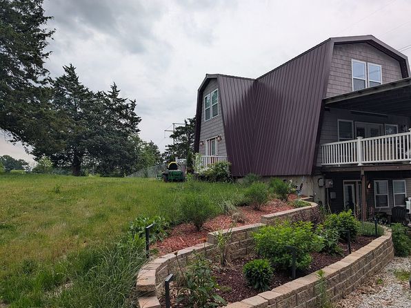 2750 E Alfalfa Dr