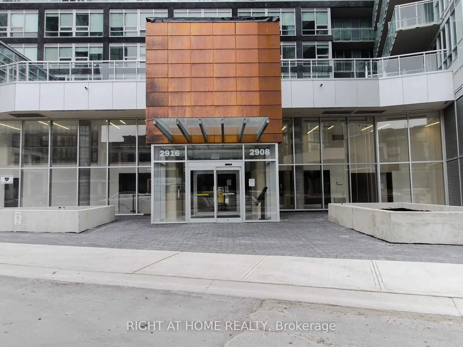 2 bed, $2,900 — Photo 2