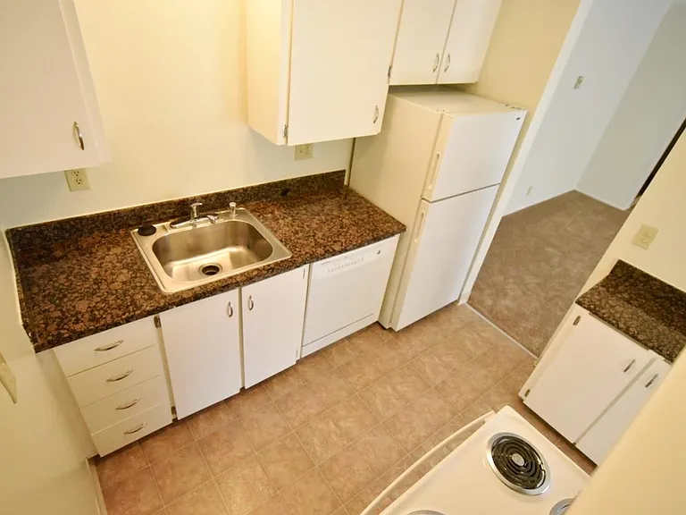 2126 Lincoln Ave #35 — Photo 4