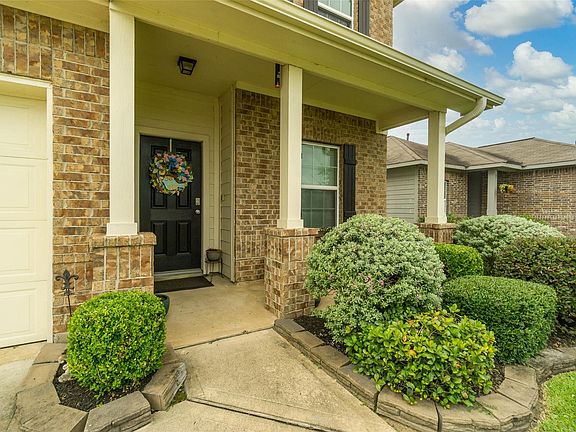 4th image of 315 Turquoise Trade Dr