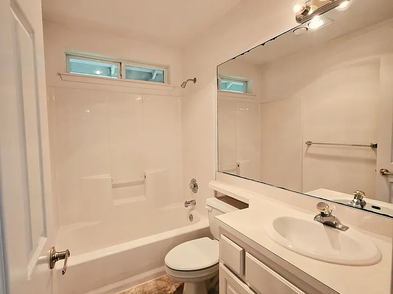 101 Mockingbird Ln — Photo 18