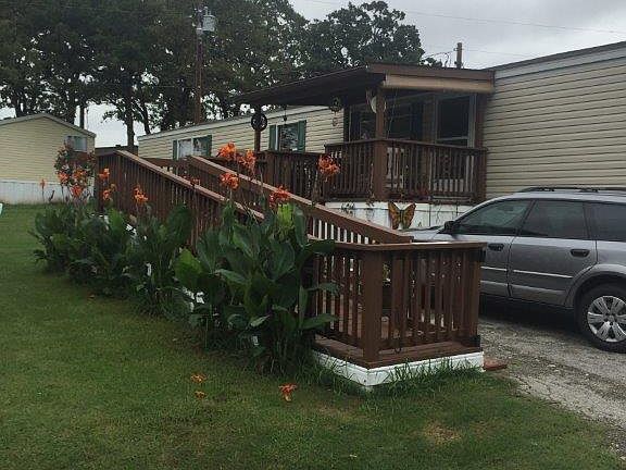 2nd image of 2120 S Burleson Blvd Trailer 80