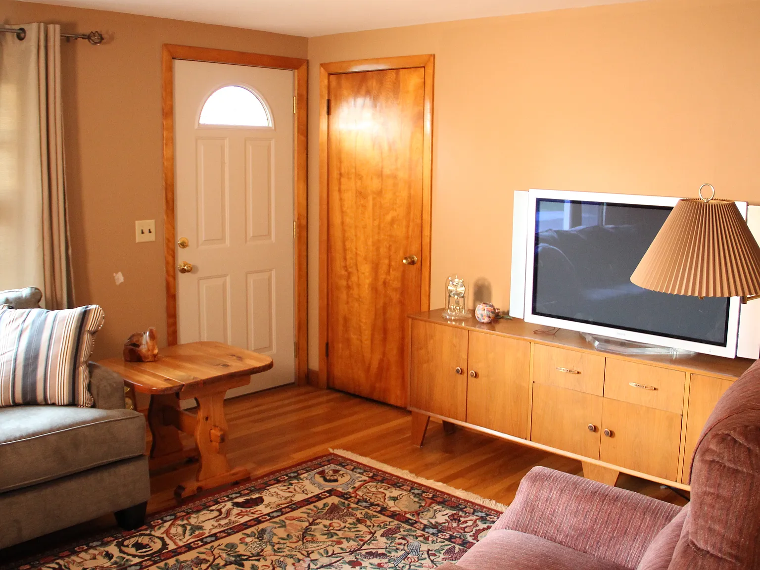 3 bed, 1196 sqft, $975 — Photo 4