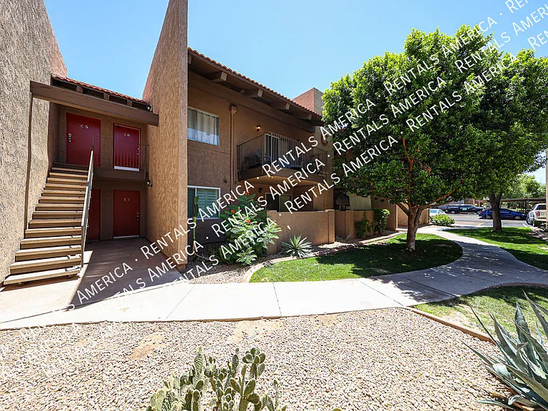 5525 E Thomas Rd #C2 — Photo 5