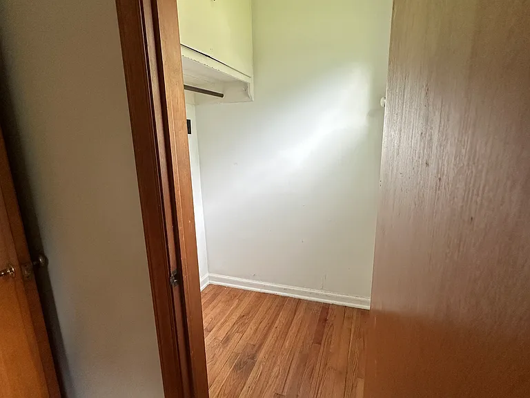 13 N Greenwood Ave — Photo 5