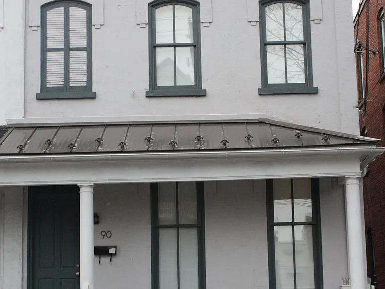 90 W Ross St — Photo 1