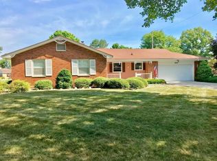 2806 S Cambridge Rd, Lansing, MI 48911