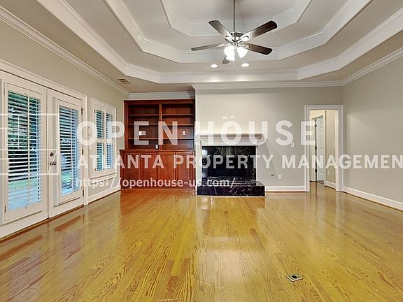 4th image of 601 Peach Pl