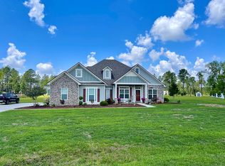 106 White Pond Cir, Nashville, GA 31639