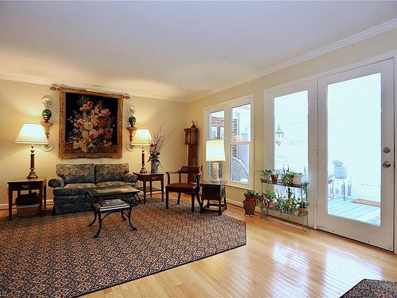 4th image of 44 Milpond Ln