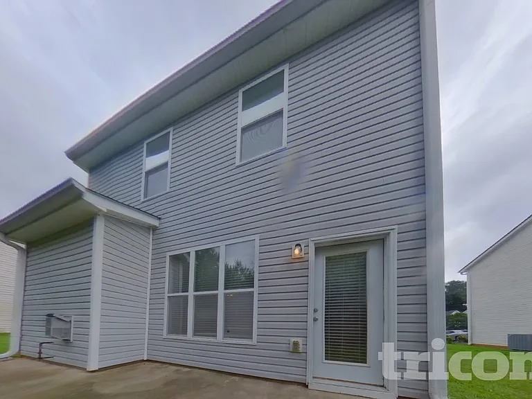 8129 Brookbend Dr — Photo 15