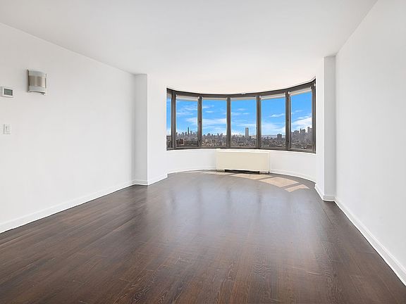 5th image of 330 E 38th St #50NO