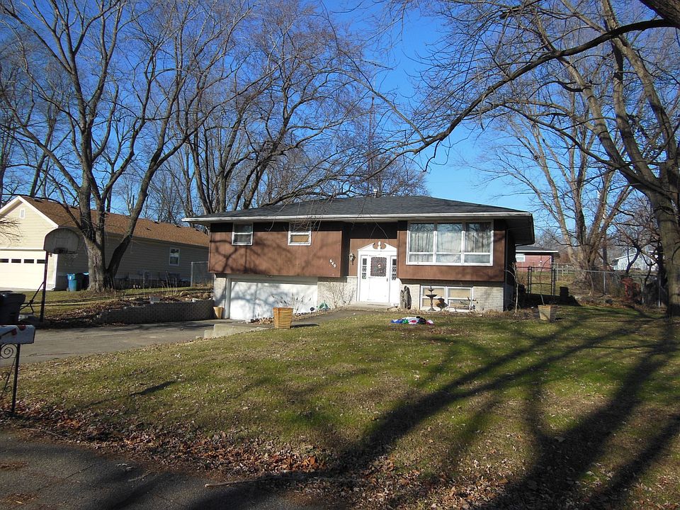 2nd image of 649 Tamarack Trl