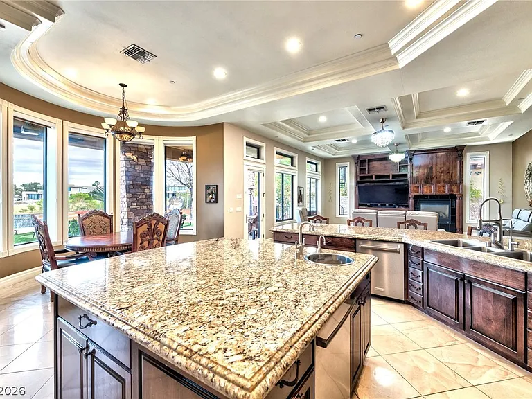 1581 Villa Rica Dr — Photo 4