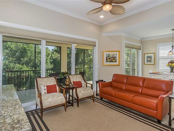 3rd image of 162 Bella Vista Ter Unit D