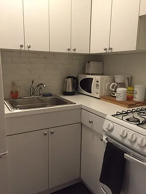 Rented by Walter & Samuels Inc | media 10
