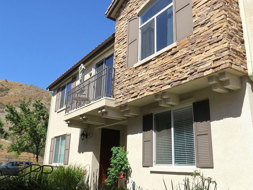 1st image of 27912 Avalon Dr