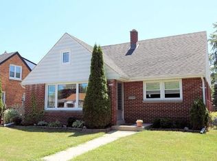 1411 Mackinac Ave, South Milwaukee, WI 53172