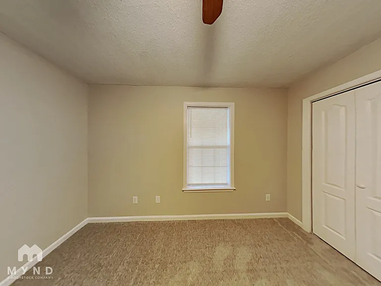 10576 Sourwood Ct — Photo 25