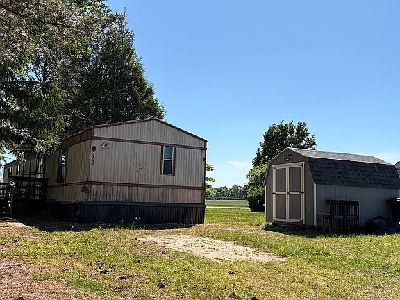 3rd image of 29786 Dubinskas Cir