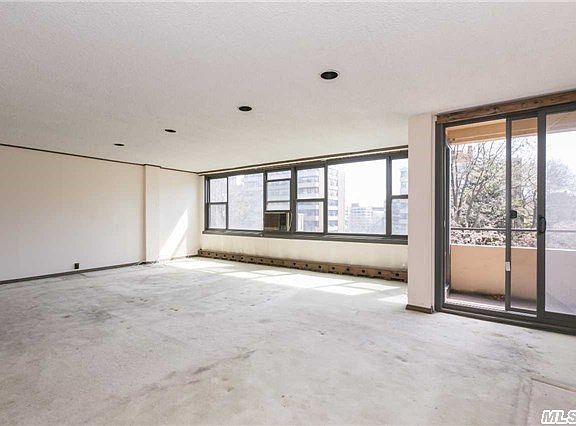 3rd image of 1001 162nd St APT 4B