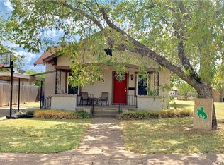 1205 E Lindsey St, Breckenridge, TX 76424