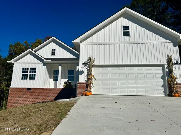 132 Cross Dr, Tazewell, TN 37879