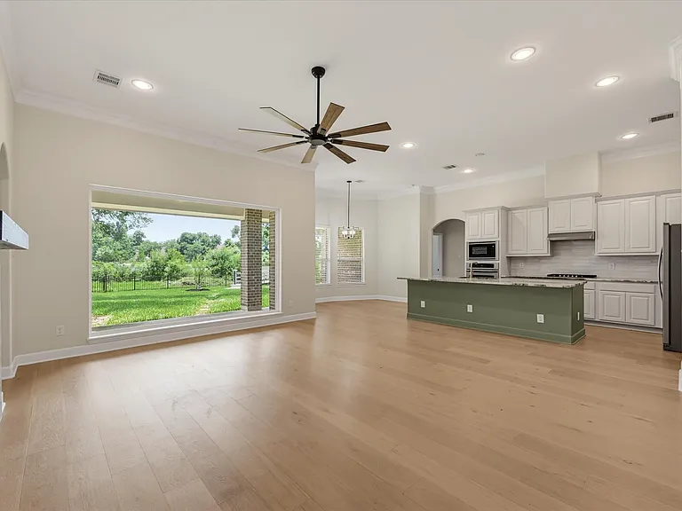 226 Jade Point — Photo 12