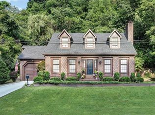 511 Days Run Rd, Creighton, PA 15030