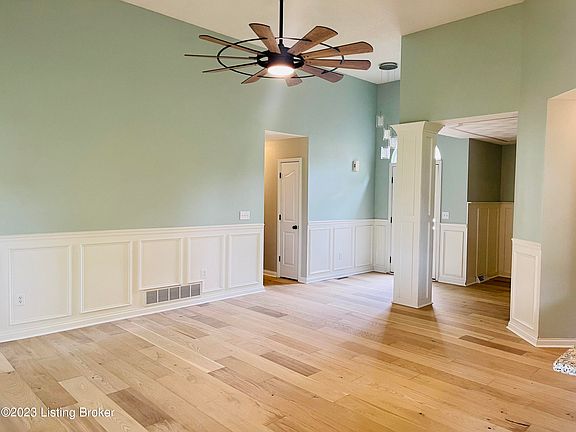 3rd image of 411 Nevis Dr